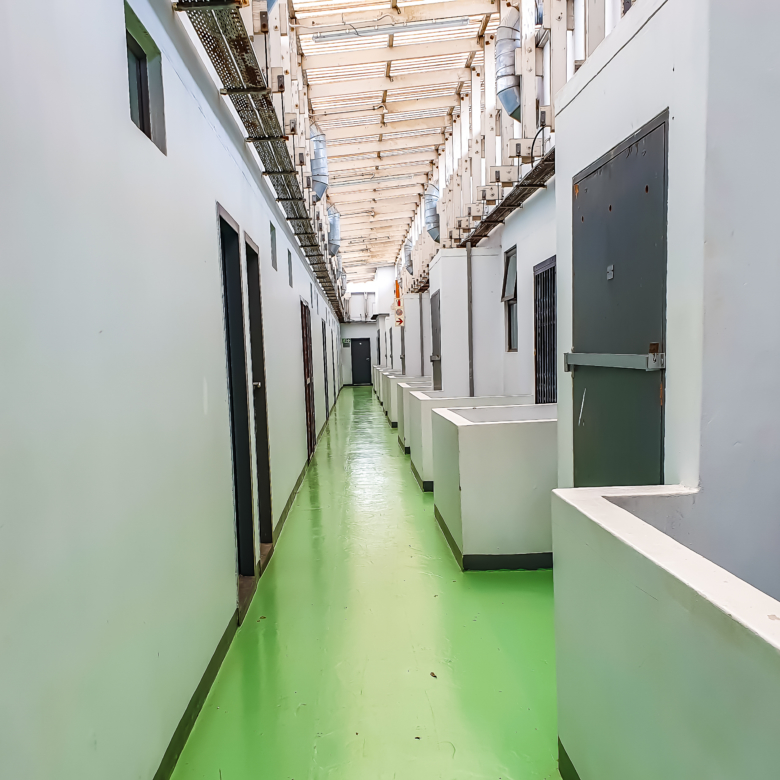 ONE BEDROOM APARTMENT WITH A BALCONY FOR SALE