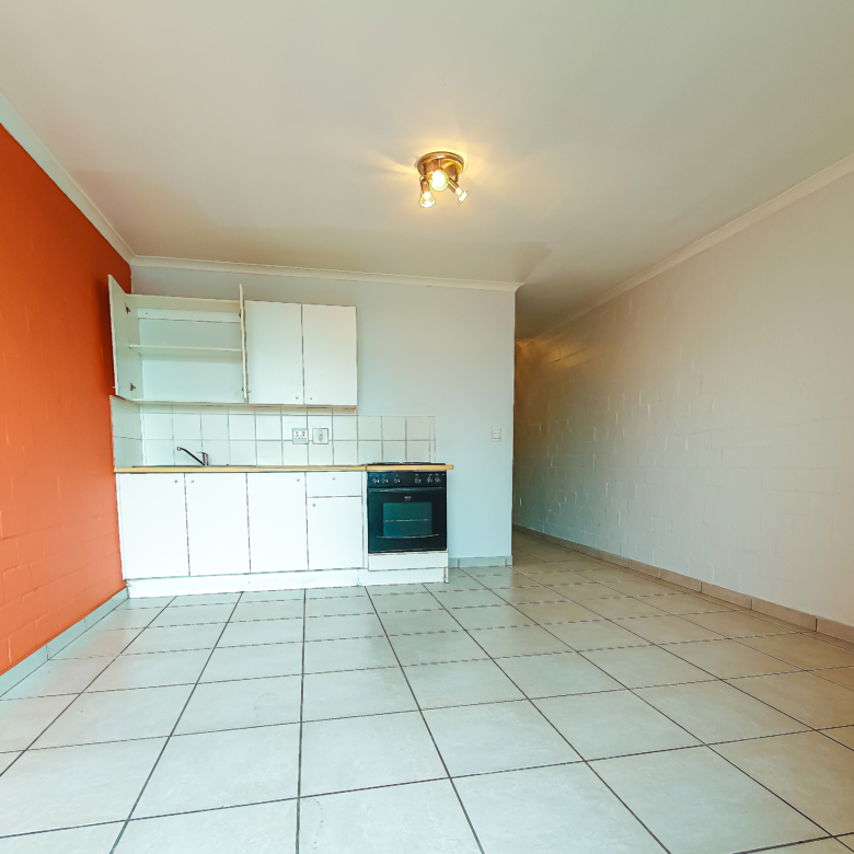 VACANT ONE BEDROOM APARTMENT FOR SALE