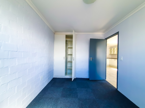 TWO BEDROOM APARTMENT TO RENT IN WYNBERG