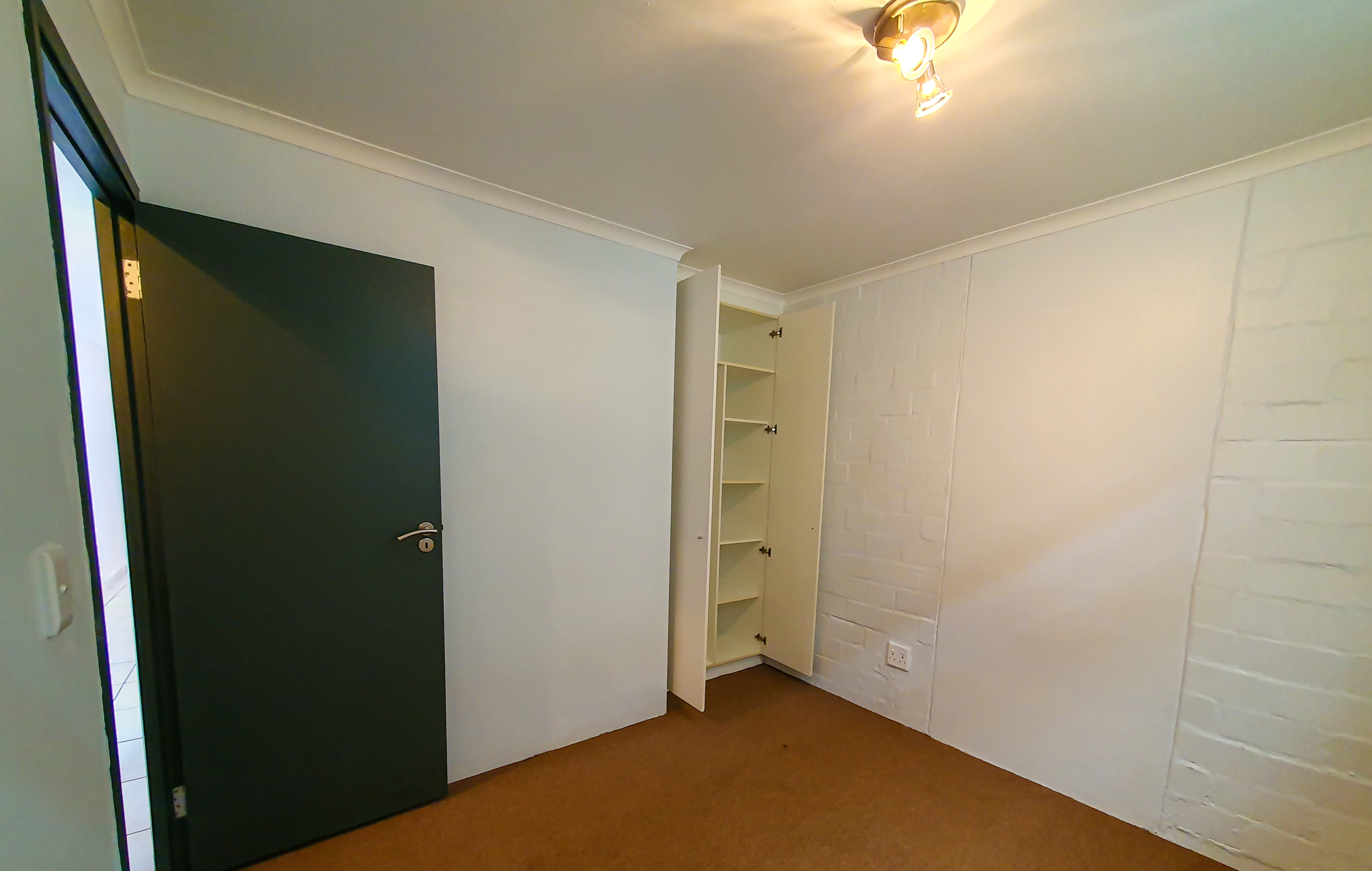 ONE BEDROOM APARTMENT FOR SALE IN WYNBERG